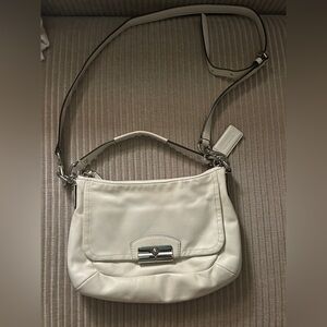 Coach Kristin Hobo White